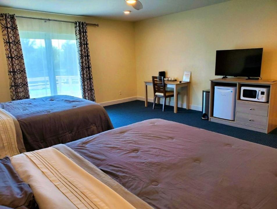The Rivers Edge Motel LaBelle Eksteriør billede